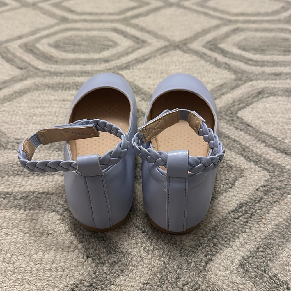 Nordstrom Rack size 4 - Picture 2 of 7
